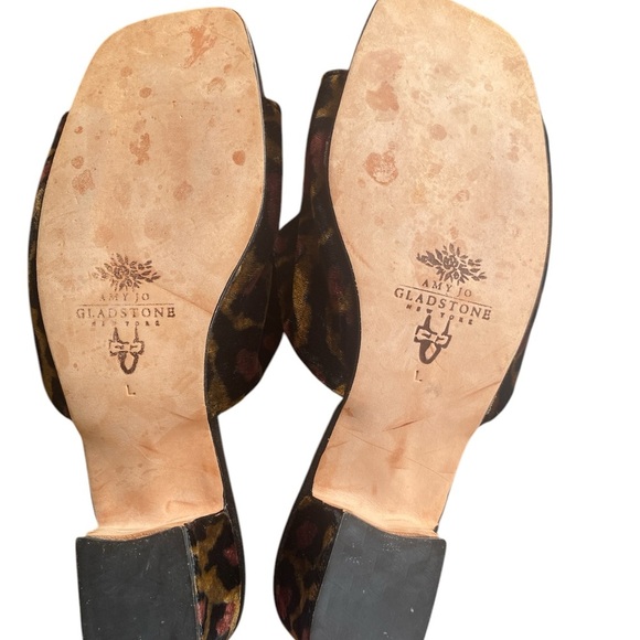 AmyJo Gladstone Leopard Print Textured Slipper with Low Heel Lg - Picture 2 of 5